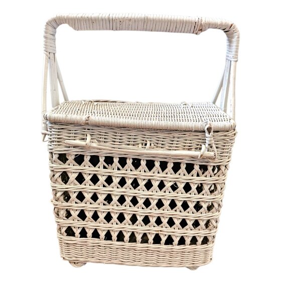 VTG White Wicker Wine Bottle Picnic Basket Organizer Caddy Rattan Cottage‎ - Picture 4 of 12
